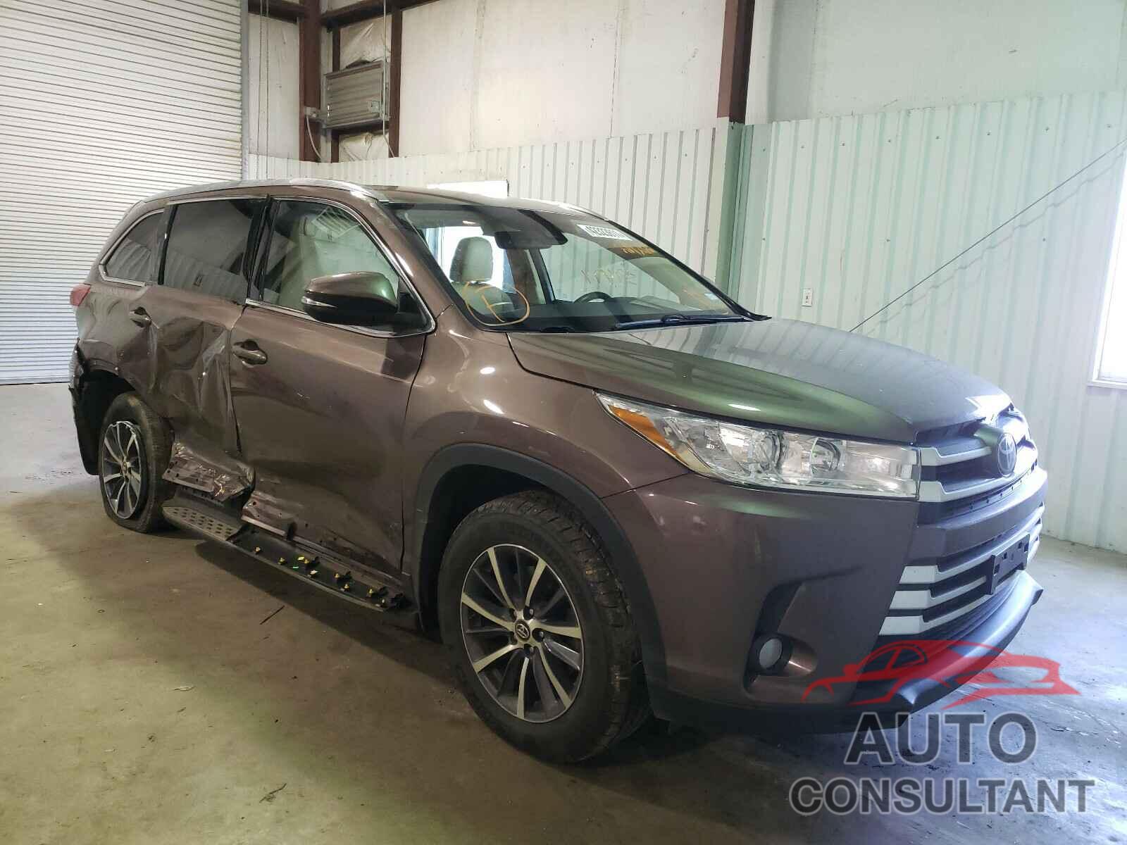 TOYOTA HIGHLANDER 2017 - 5TDKZRFH7HS207266