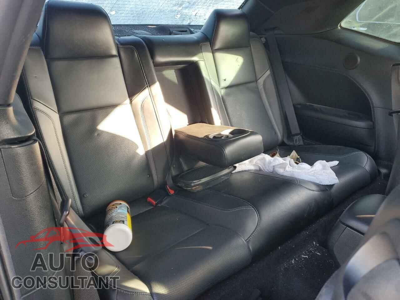 DODGE CHALLENGER 2018 - 2C3CDZBT0JH183415