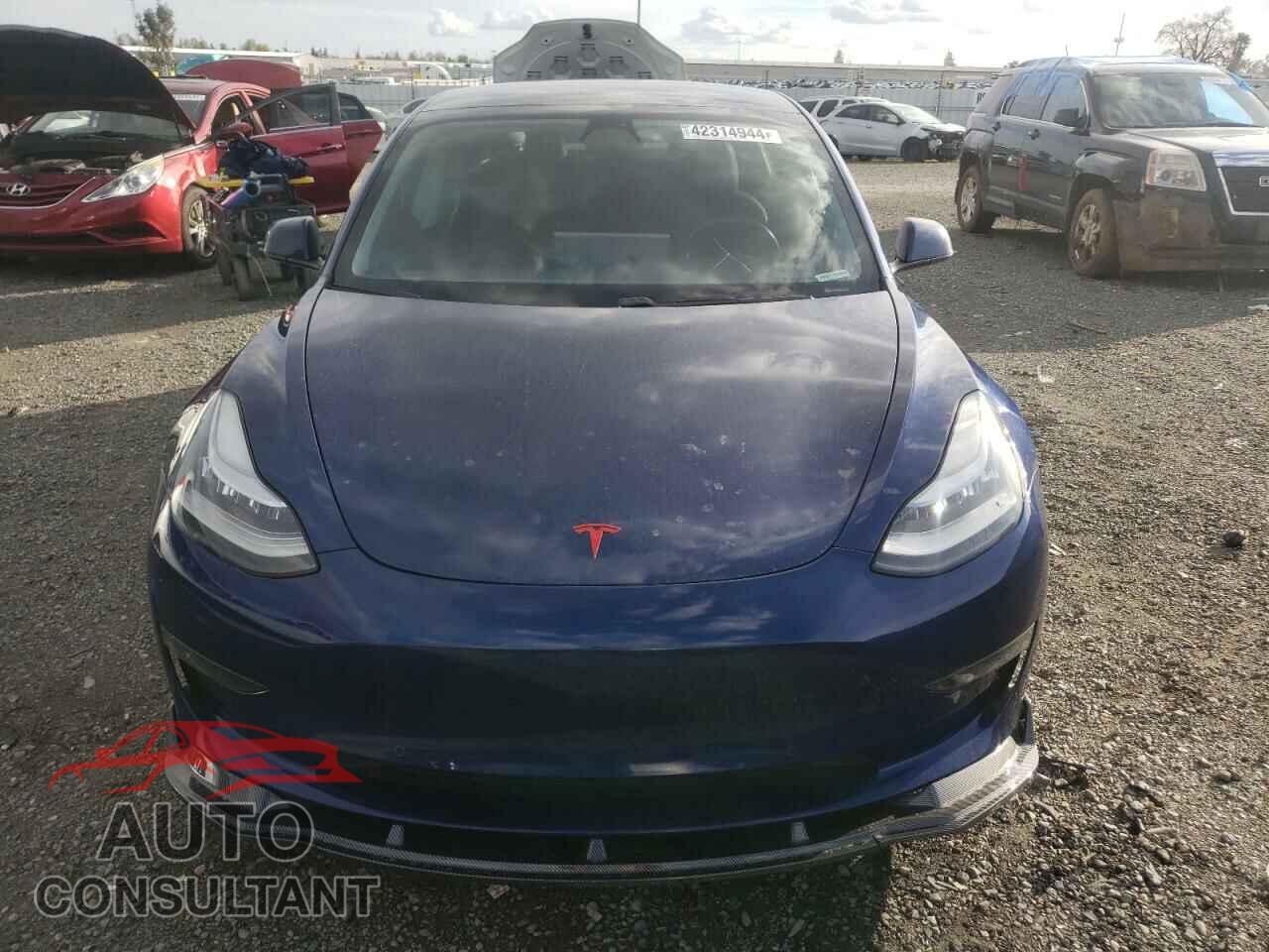 TESLA MODEL 3 2018 - 5YJ3E1EB3JF084106