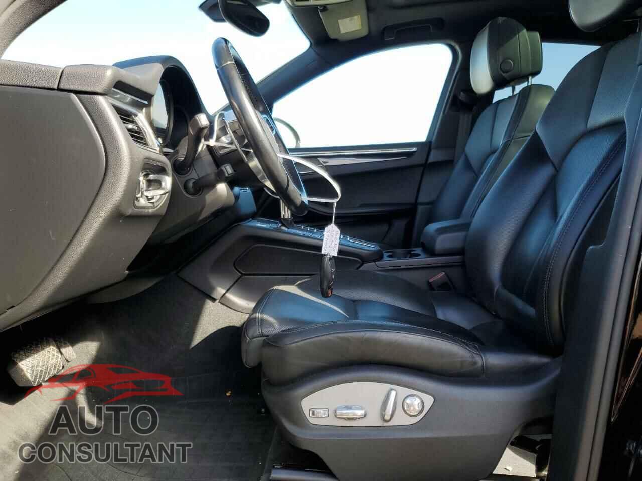 PORSCHE MACAN 2017 - WP1AA2A56HLB00779