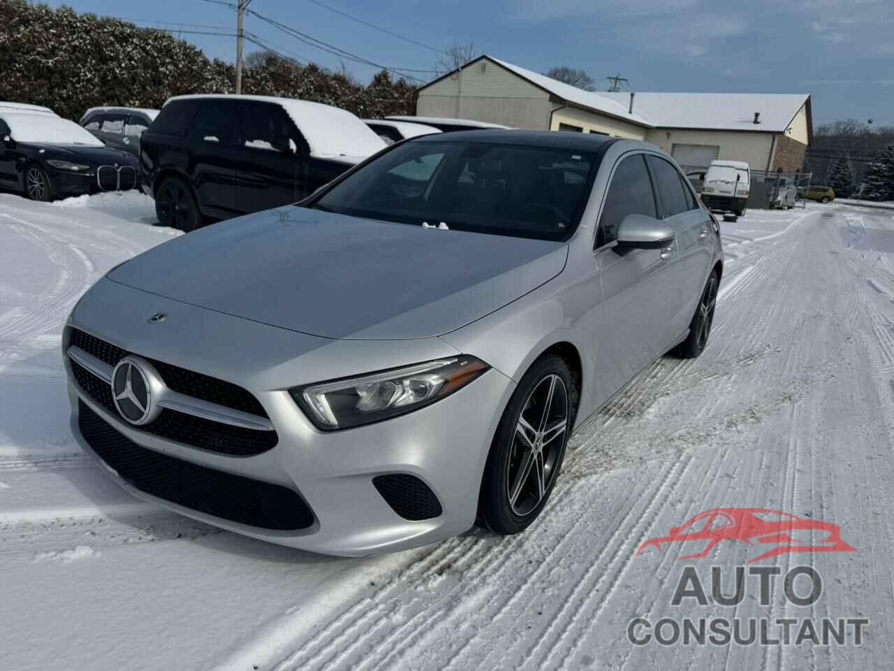 MERCEDES-BENZ A-CLASS 2022 - W1K3G4EB5NJ334350