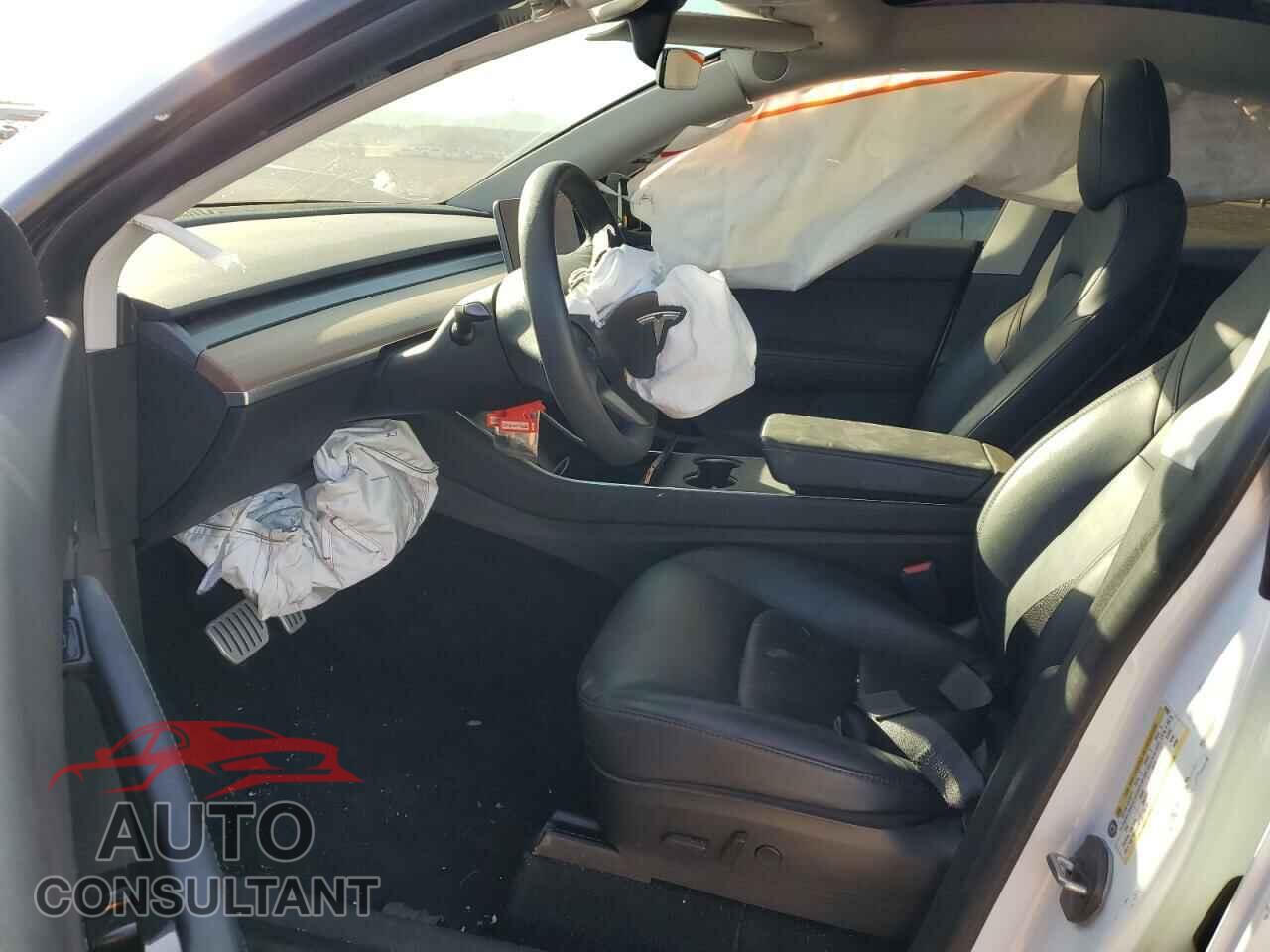 TESLA MODEL Y 2020 - 5YJYGDEF3LF034832