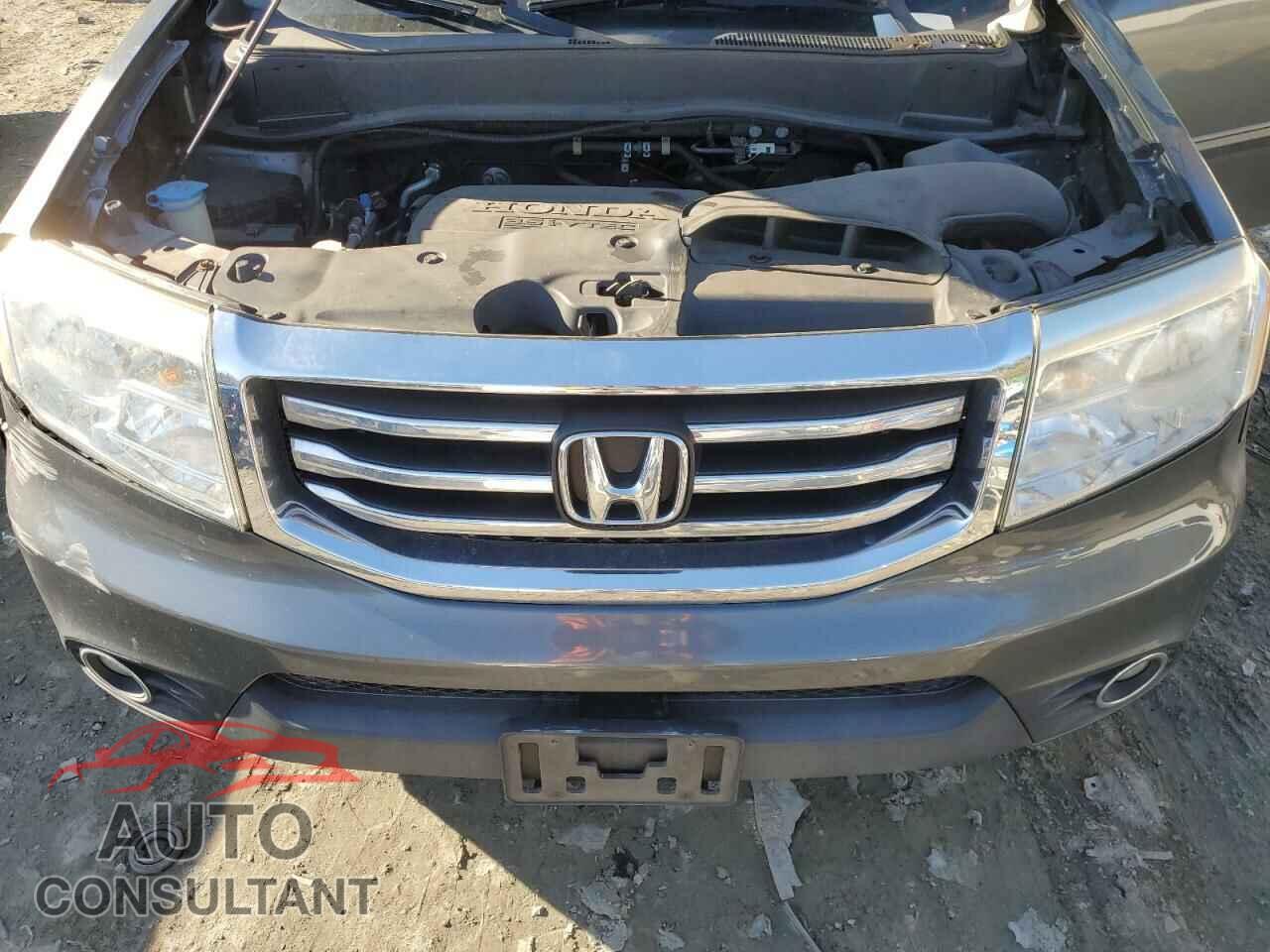 HONDA PILOT 2013 - 5FNYF3H63DB010461