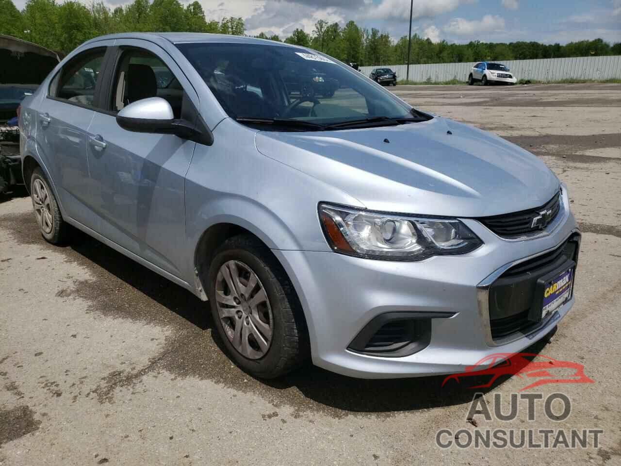 CHEVROLET SONIC 2017 - 1G1JB5SH8H4163359