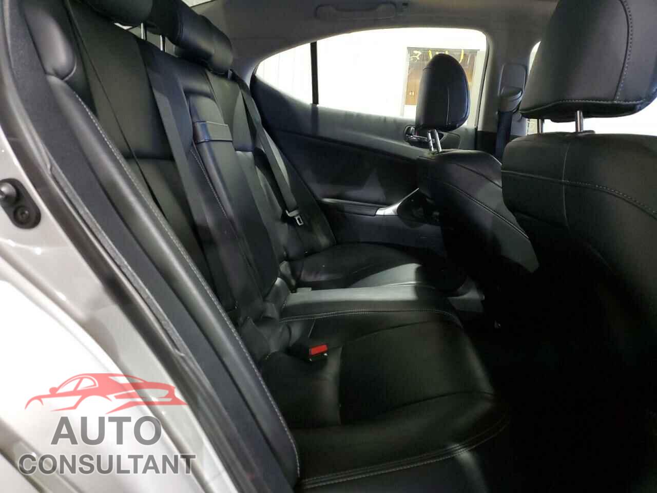 LEXUS IS 2012 - JTHCF5C2XC5059097
