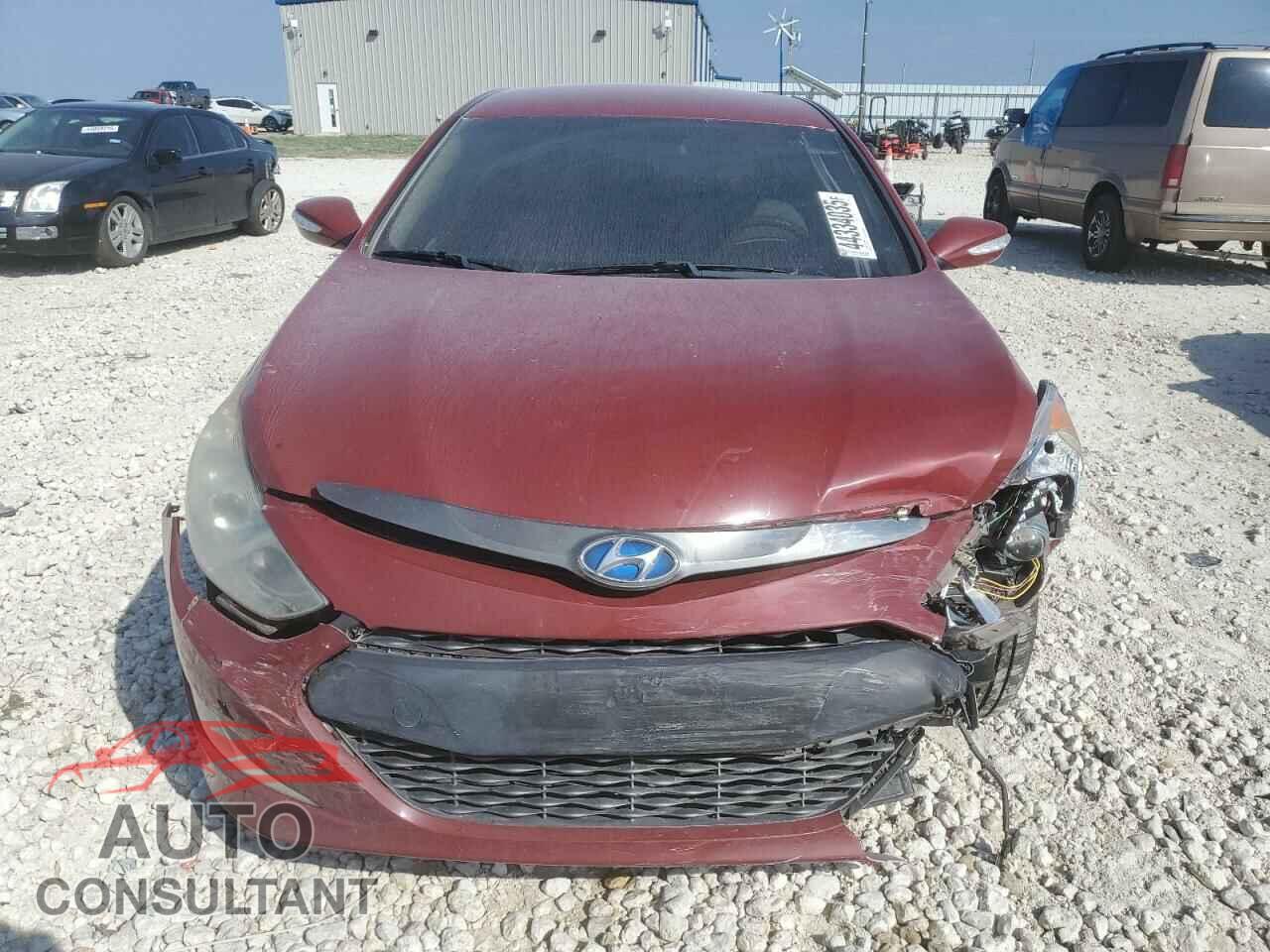 HYUNDAI SONATA 2011 - KMHEC4A42BA008647