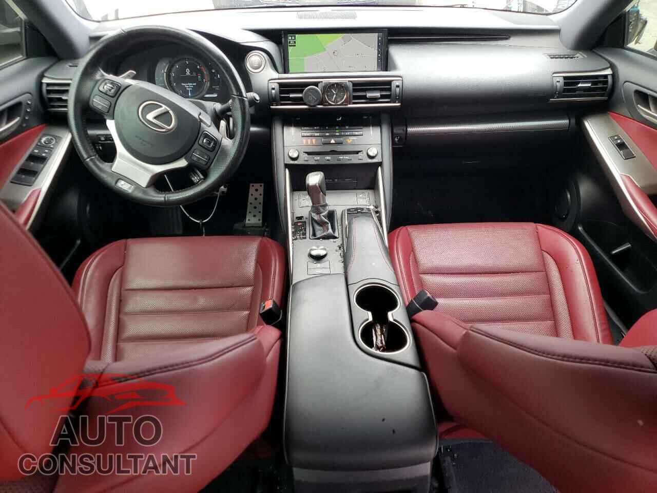 LEXUS IS 2018 - JTHBA1D27J5066877