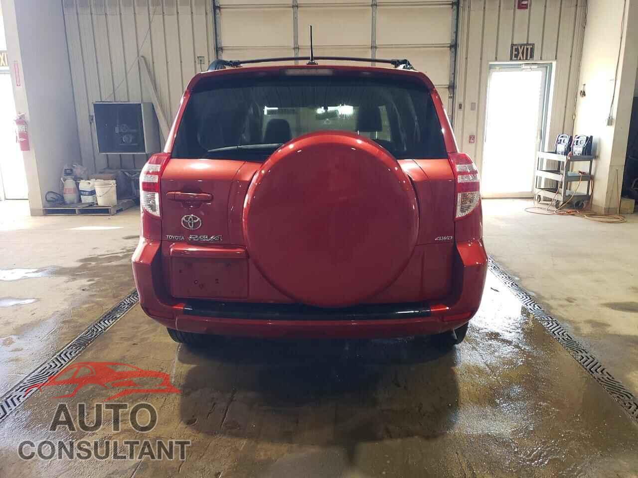 TOYOTA RAV4 2010 - JTMBF4DV4A5022785