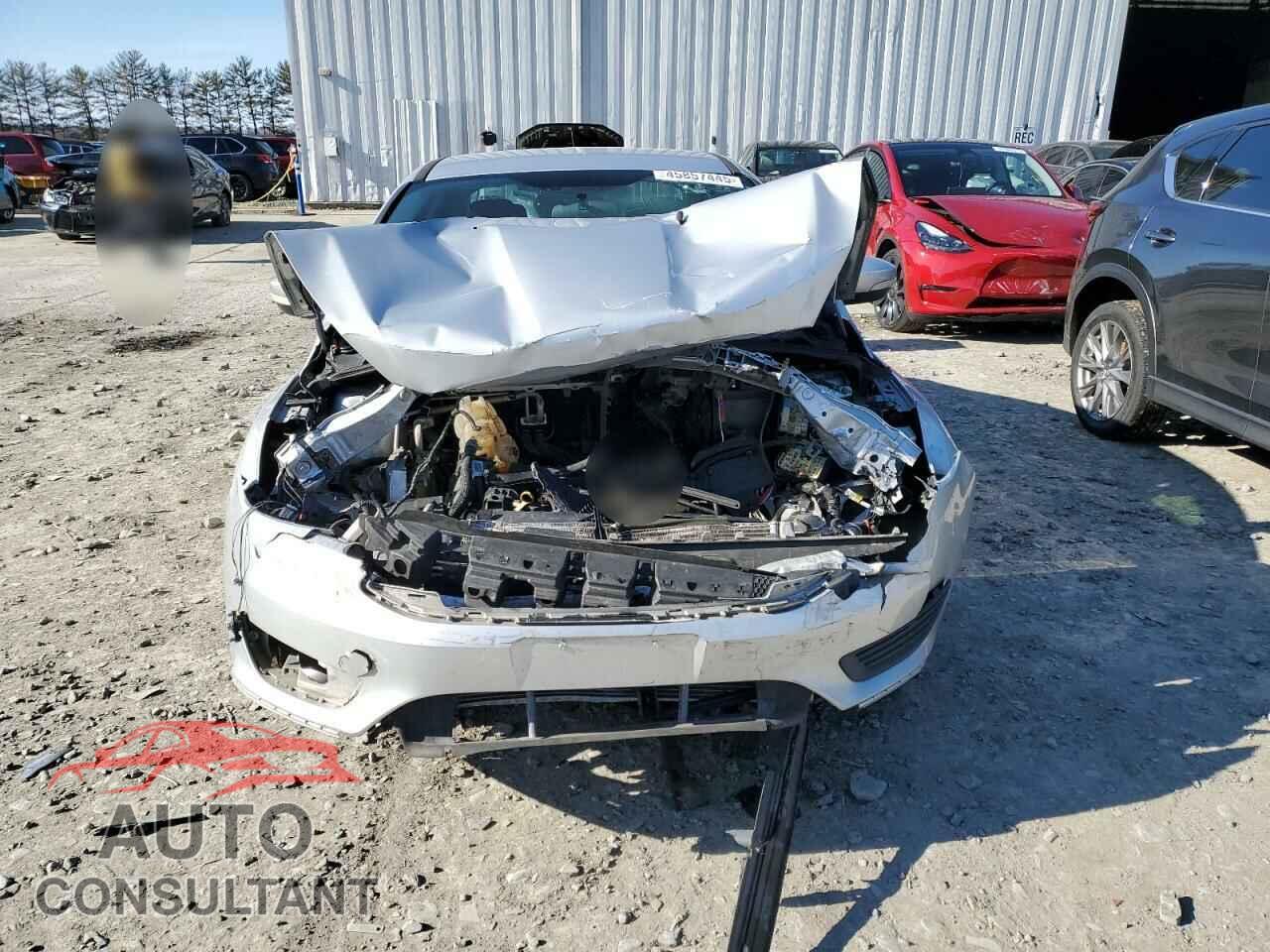FORD FOCUS 2015 - 1FADP3F28FL201407