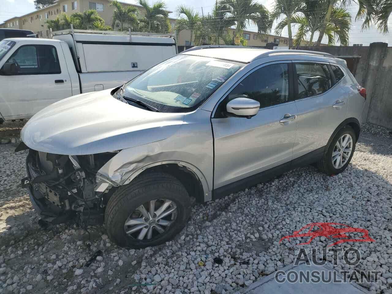NISSAN ROGUE 2017 - JN1BJ1CR7HW116023