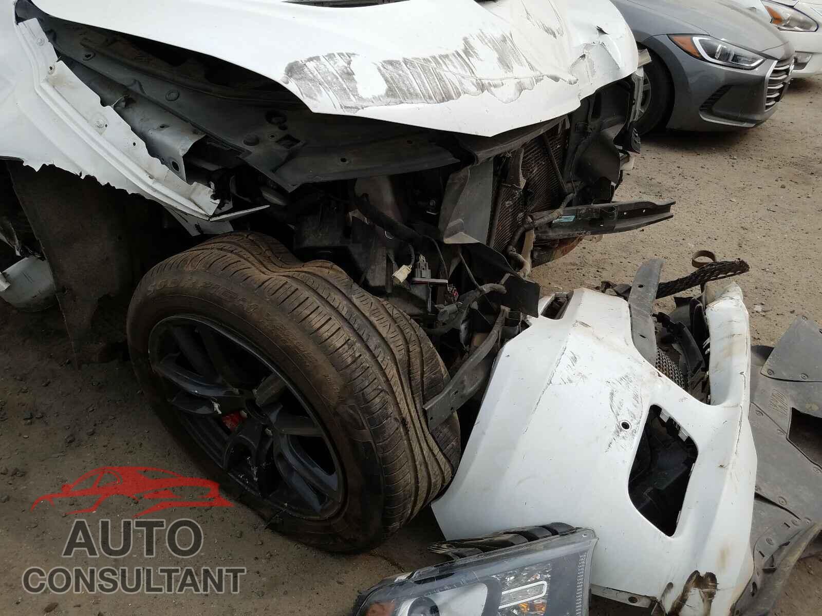 DODGE DURANGO 2018 - 1C4SDJGJ0JC448448