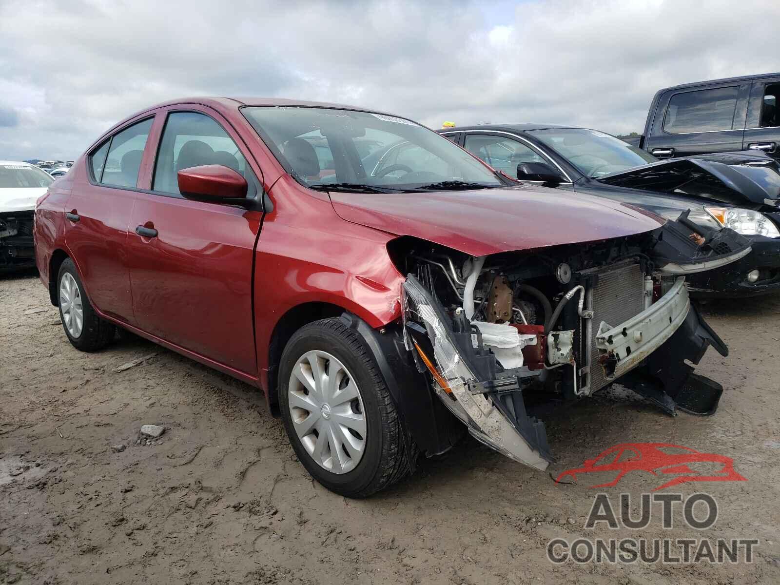 NISSAN VERSA 2018 - 3N1CN7AP3JL814282