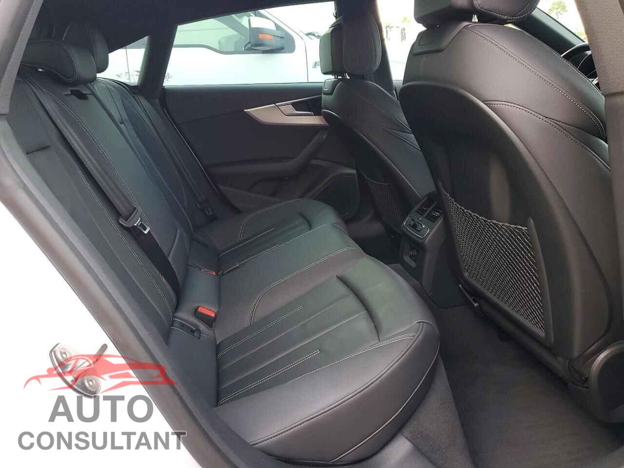 AUDI A5 2024 - WAUDACF52RA108370