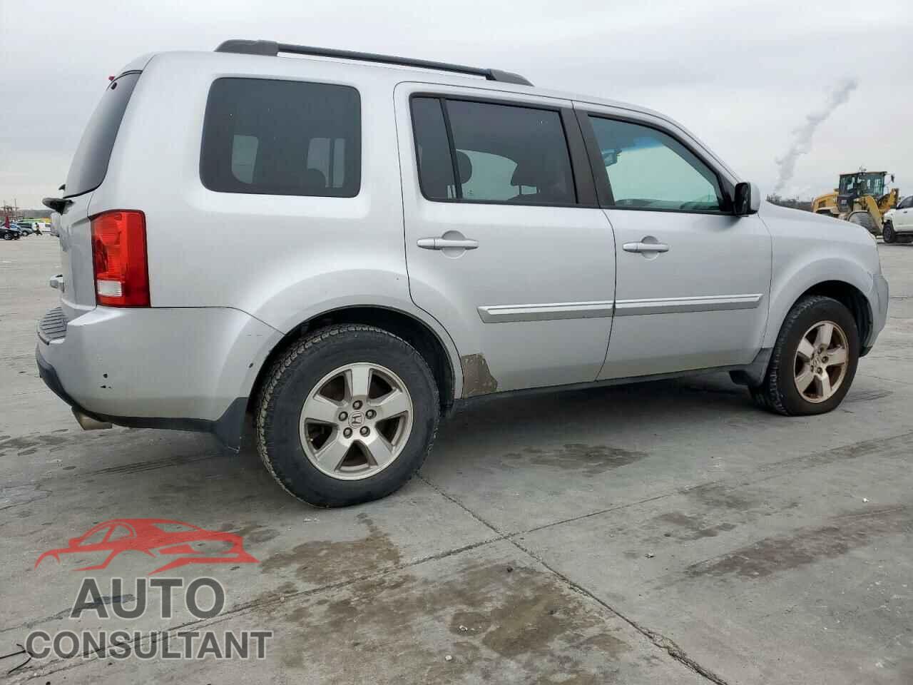 HONDA PILOT 2011 - 5FNYF3H52BB037087