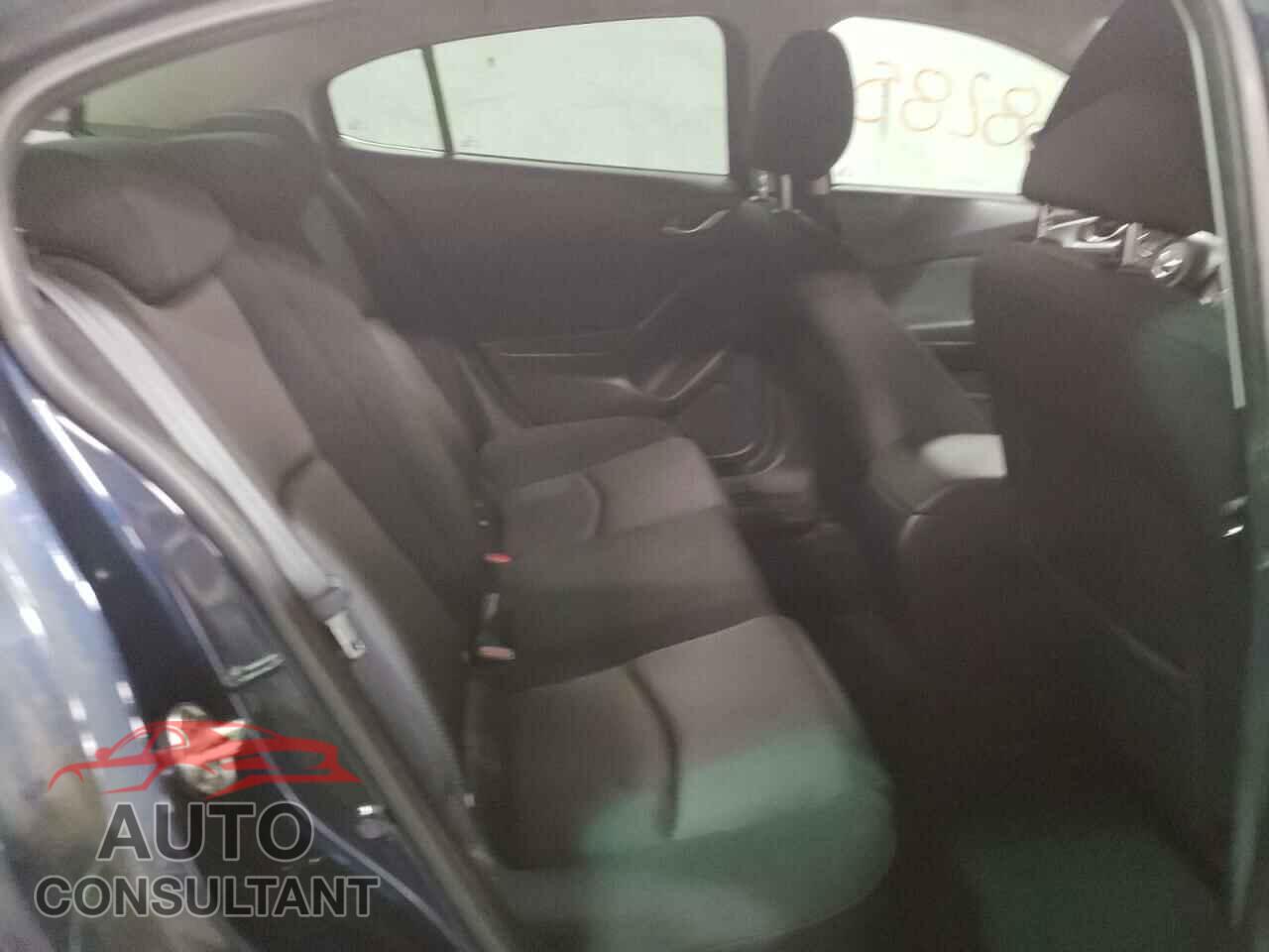 MAZDA 3 2017 - 3MZBN1U79HM139220