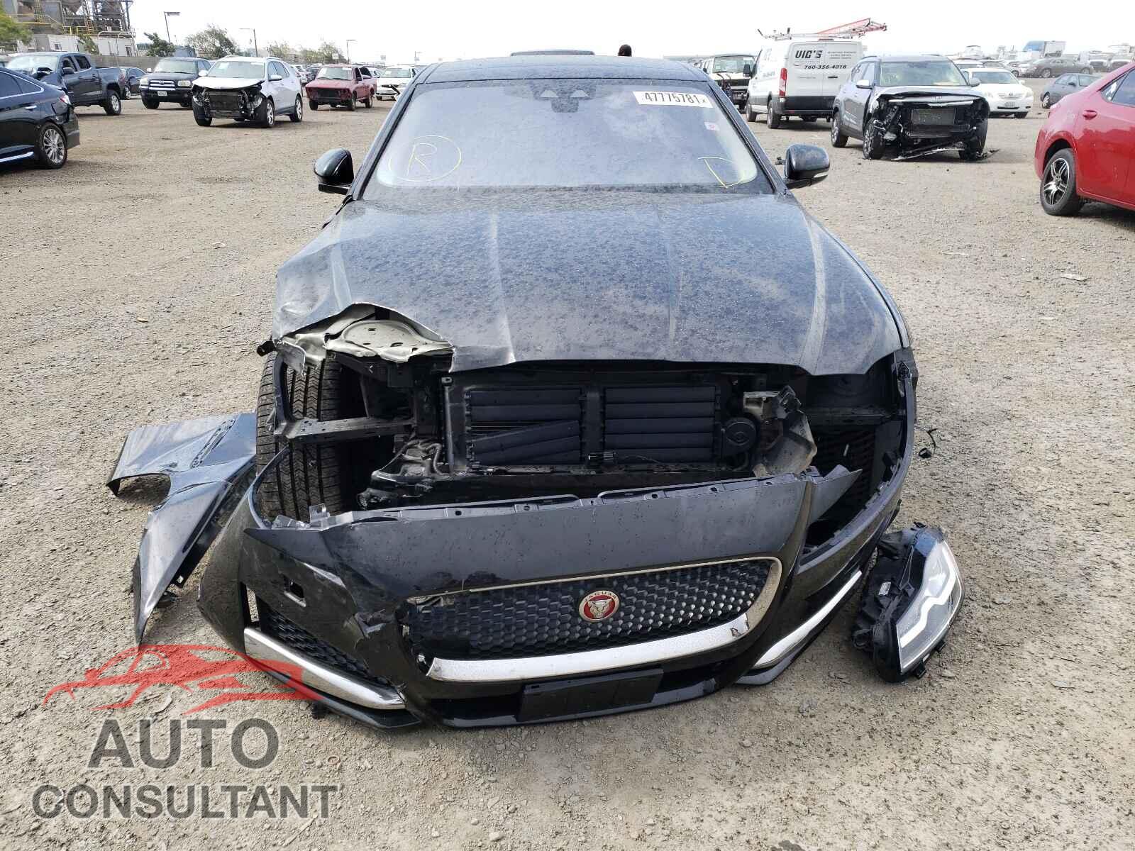 JAGUAR XF 2017 - SAJBD4BV0HCY43592