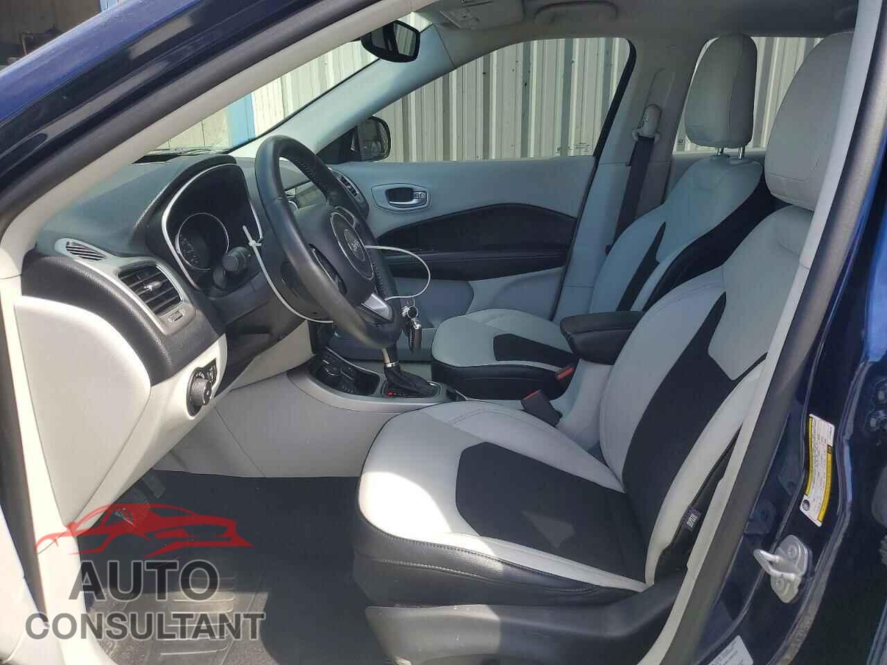 JEEP COMPASS 2018 - 3C4NJDBB0JT103979