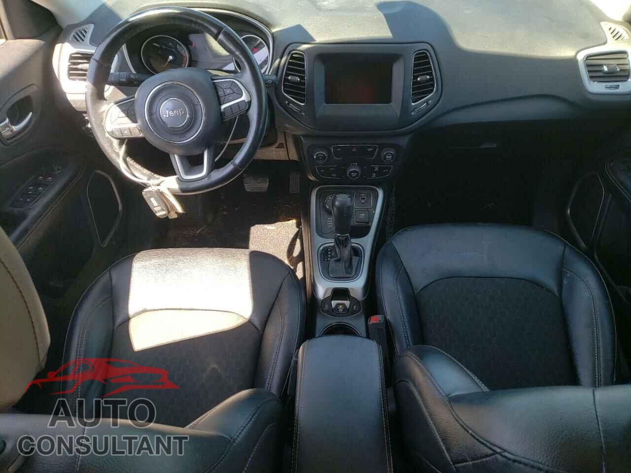 JEEP COMPASS 2020 - 3C4NJDBB5LT138570