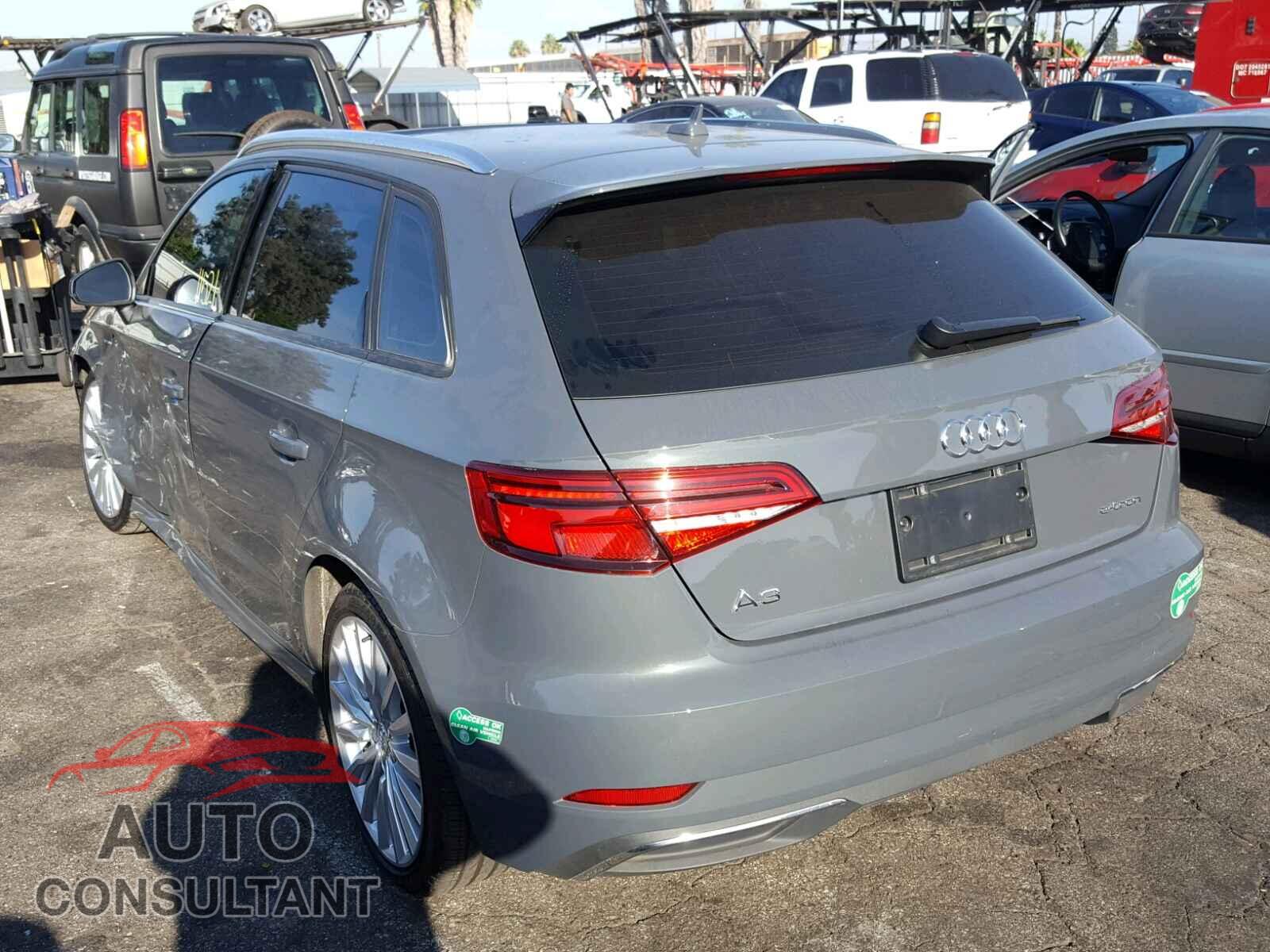 AUDI A3 2017 - WAUUPBFF4HA116695