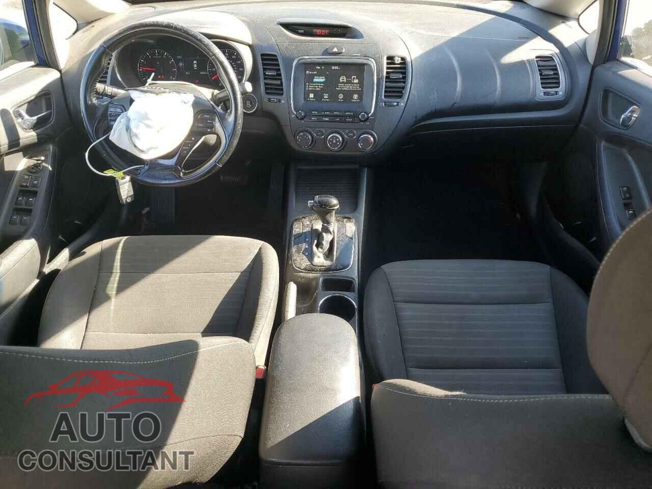KIA FORTE 2017 - 3KPFL4A7XHE108424