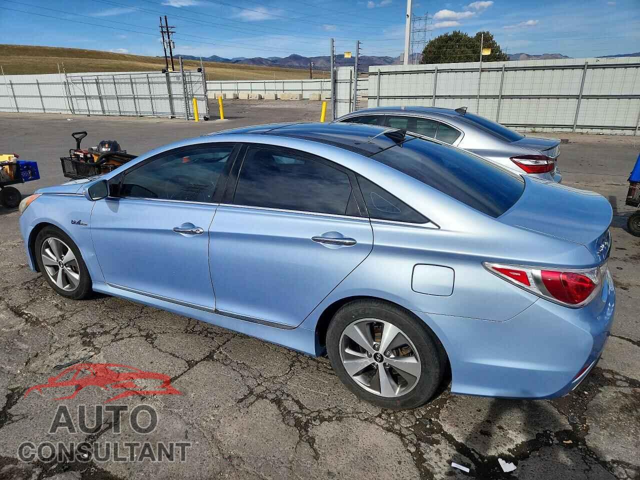 HYUNDAI SONATA 2012 - KMHEC4A41CA047991
