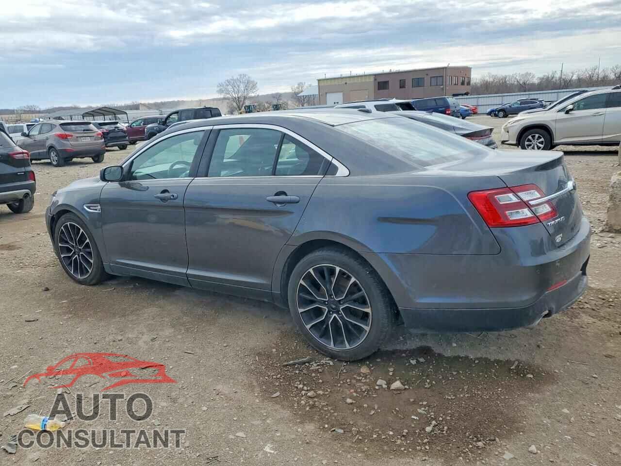 FORD TAURUS 2017 - 1FAHP2E81HG112839