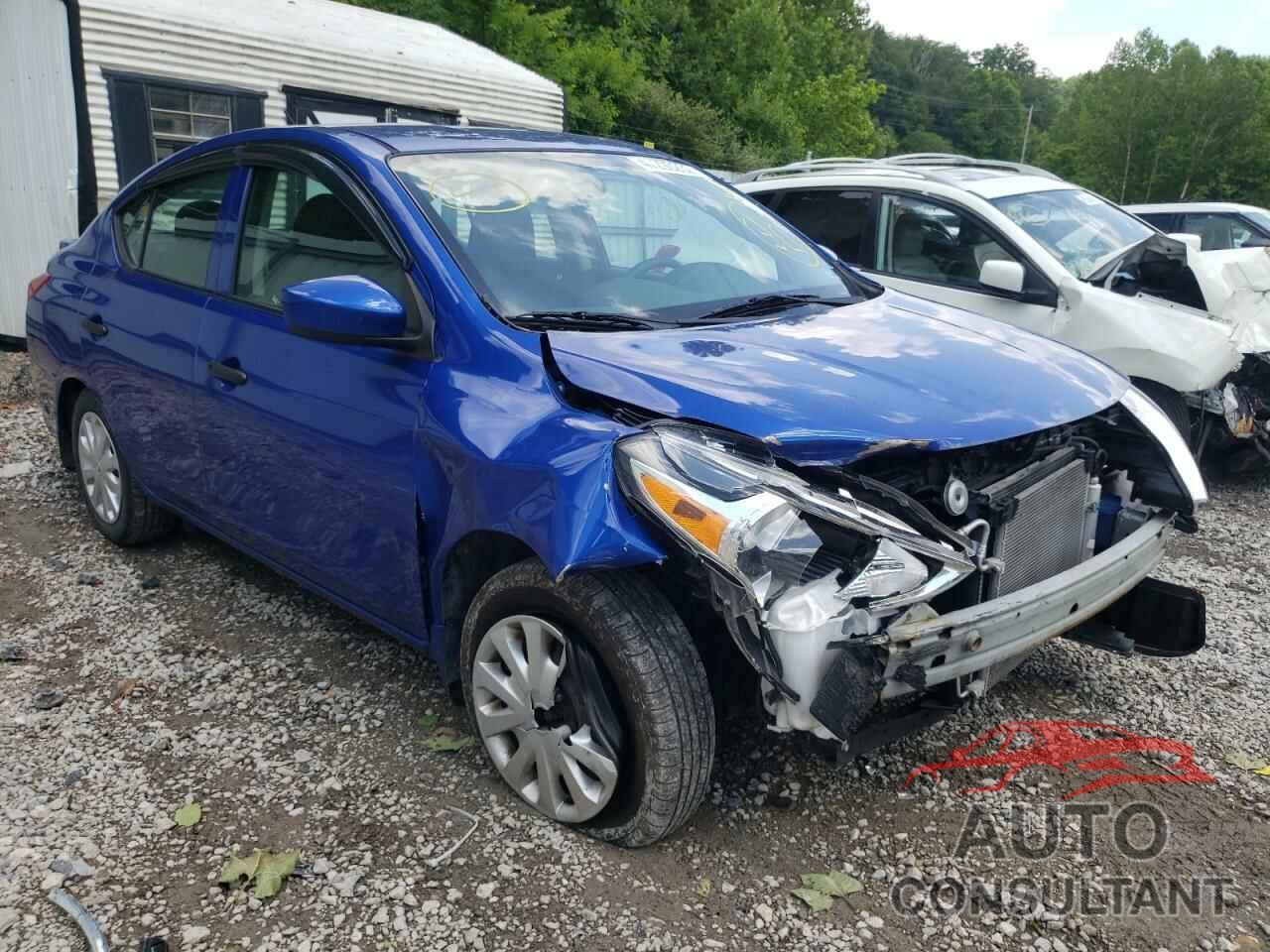 NISSAN VERSA 2017 - 3N1CN7AP6HL888435