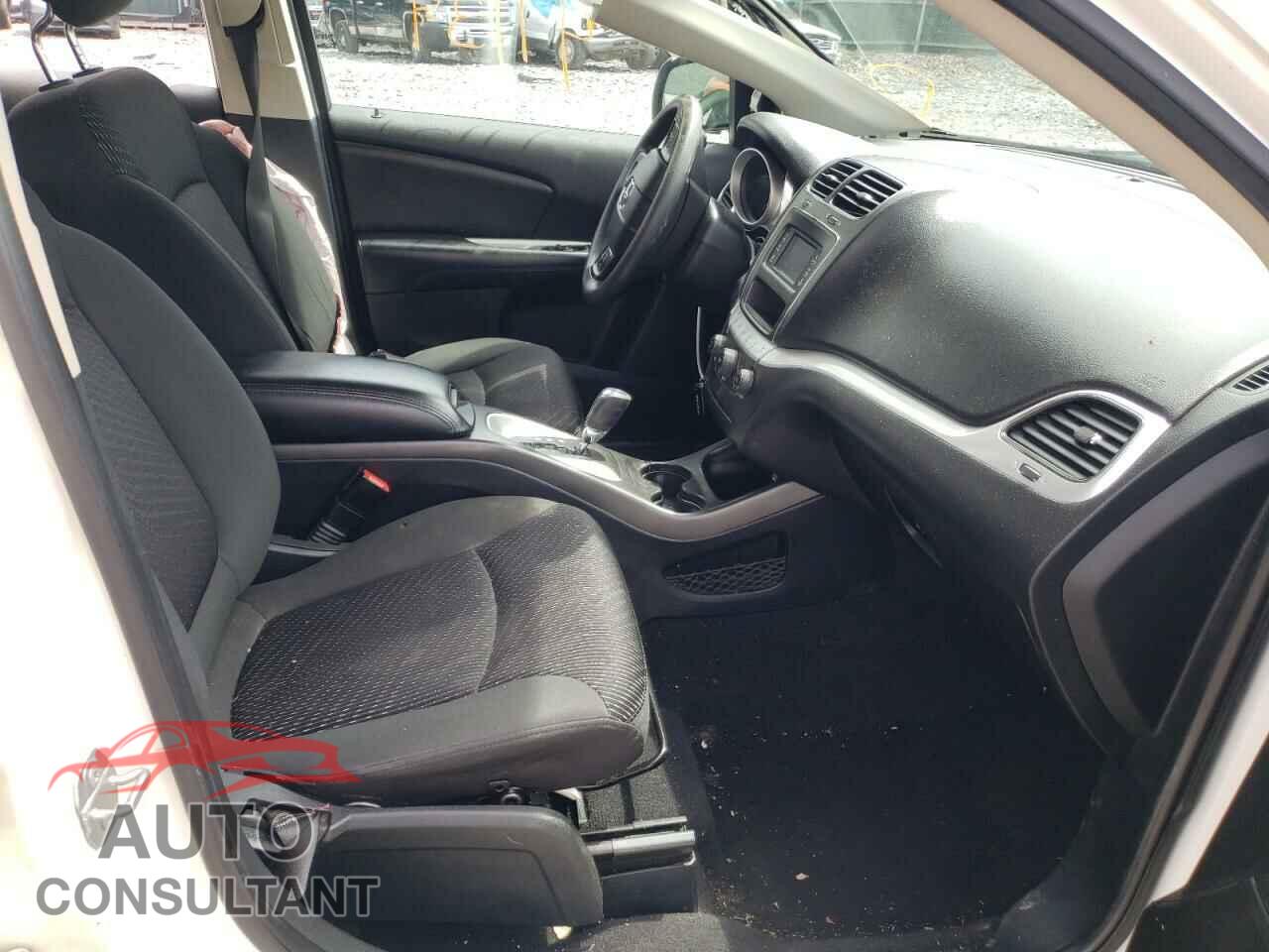 DODGE JOURNEY 2018 - 3C4PDCAB2JT520743