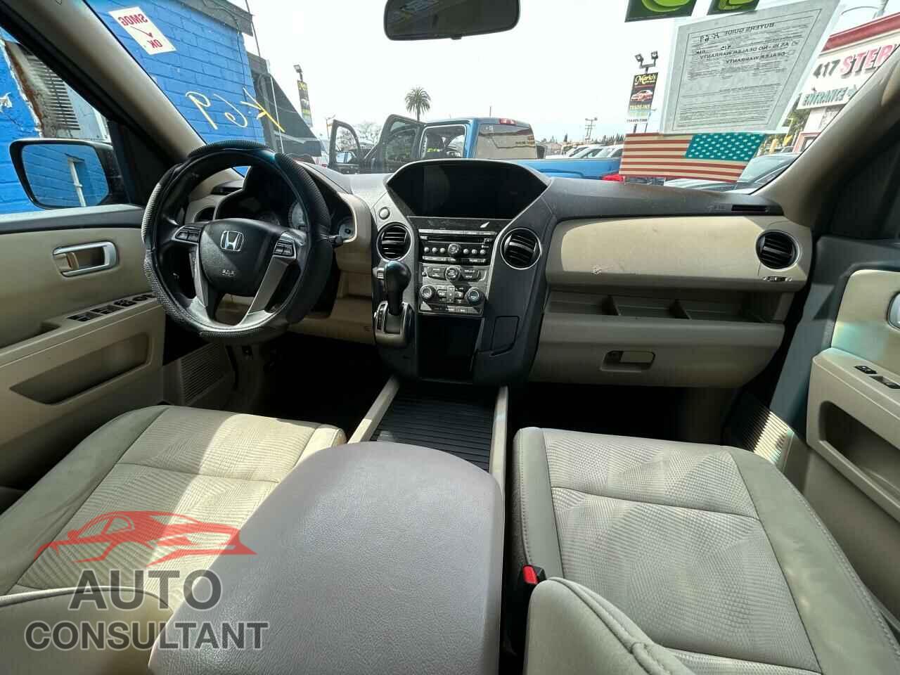 HONDA PILOT 2013 - 5FNYF3H26DB022021