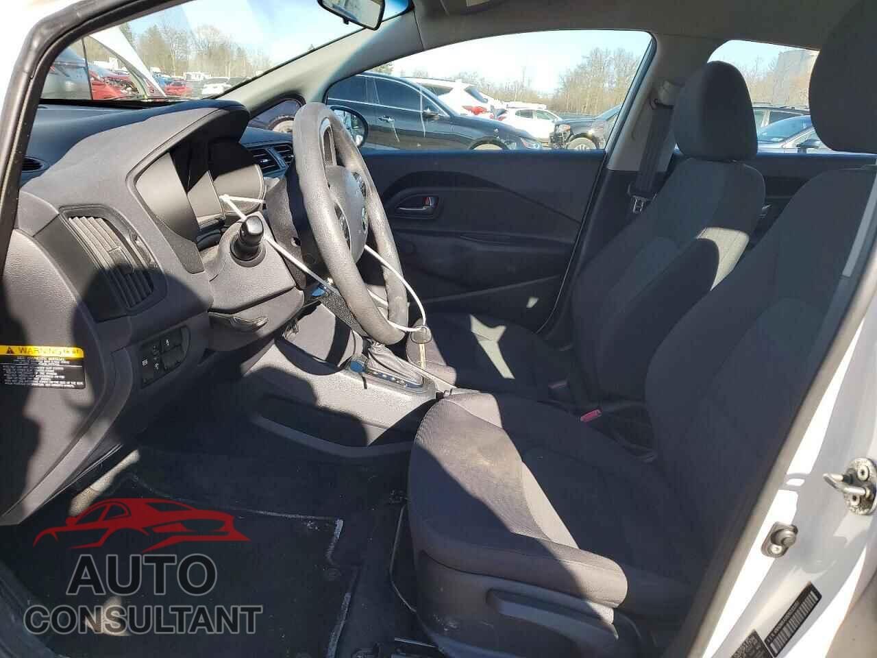 KIA RIO 2013 - KNADM4A38D6233260