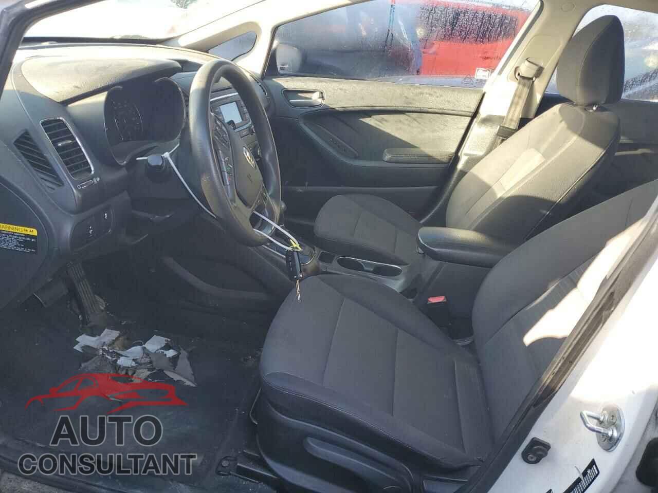 KIA FORTE 2017 - 3KPFL4A79HE129197