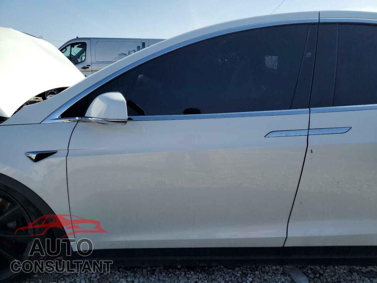 TESLA MODEL X 2017 - 5YJXCBE21HF054304