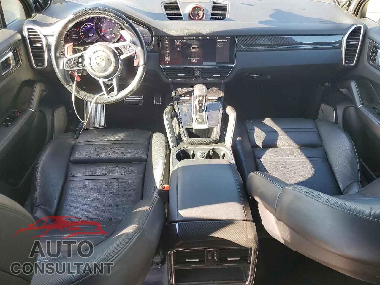 PORSCHE CAYENNE 2019 - WP1AA2AYXKDA08621