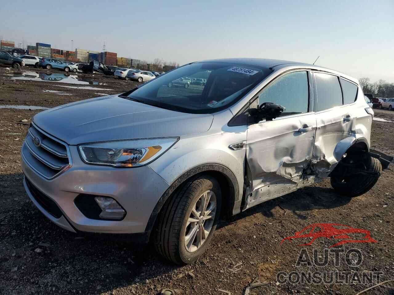 FORD ESCAPE 2017 - 1FMCU0GD9HUC59743