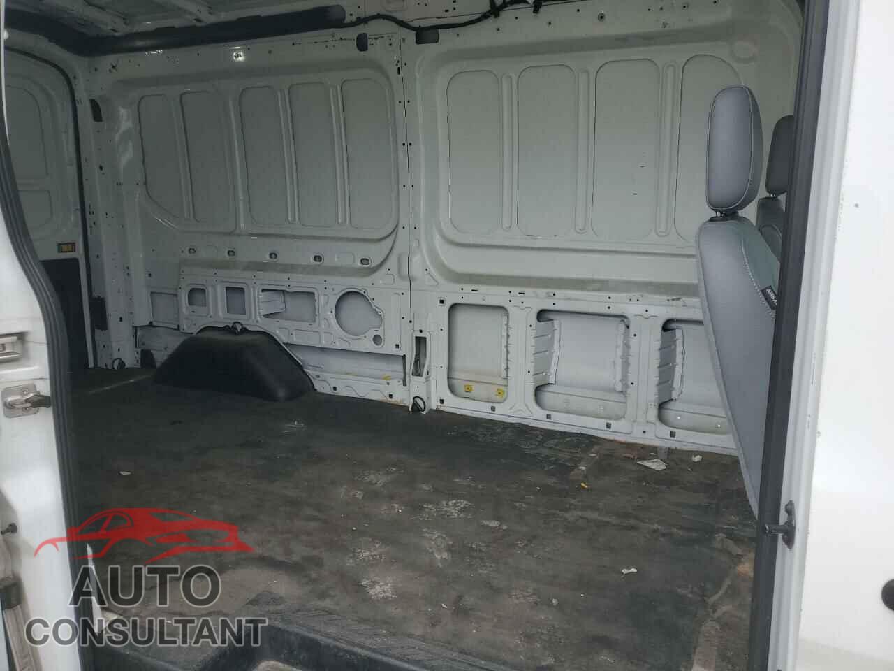 FORD TRANSIT 2019 - 1FTYR2CM7KKB04463