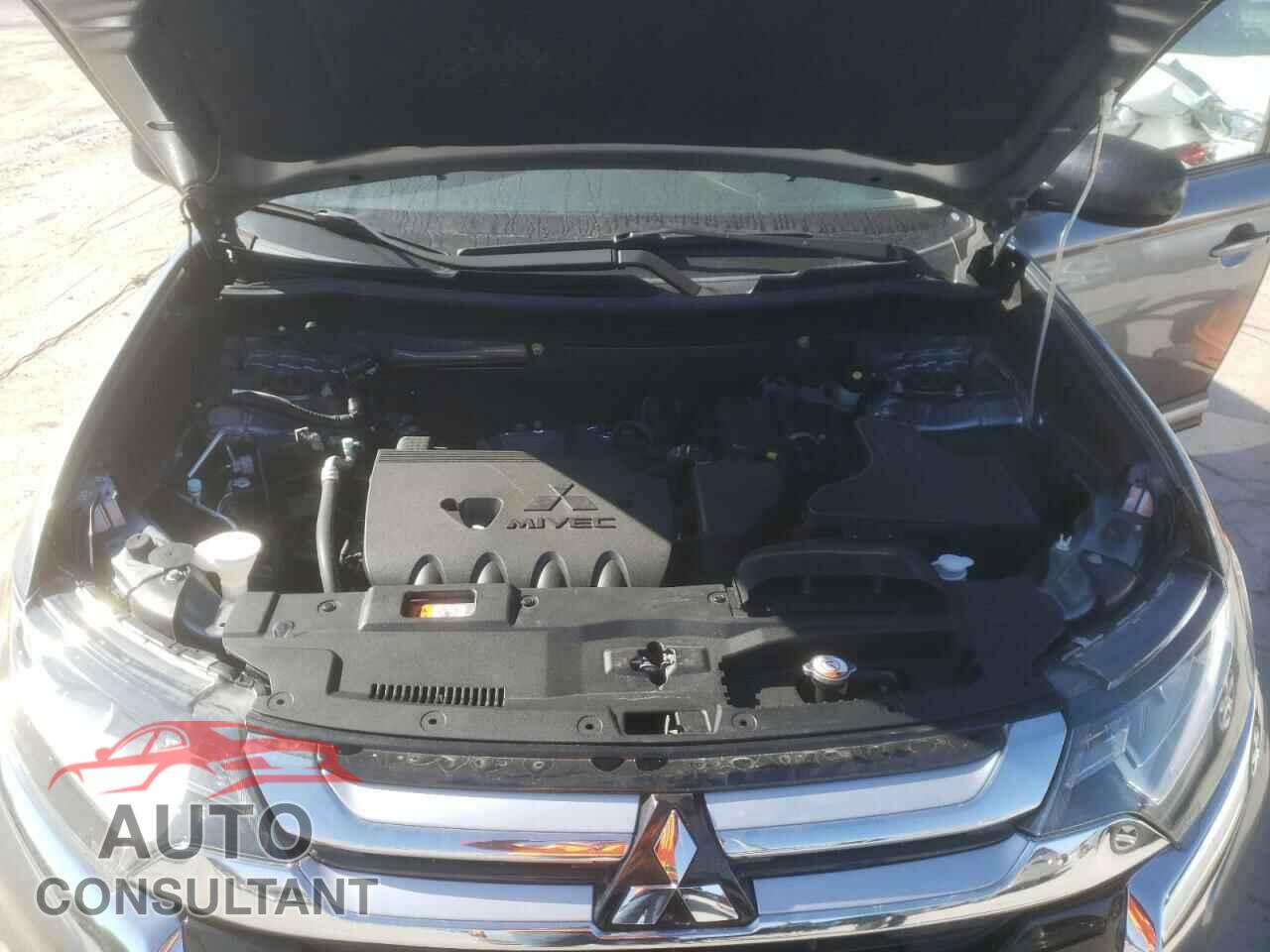 MITSUBISHI OUTLANDER 2017 - JA4AD2A32HZ017395