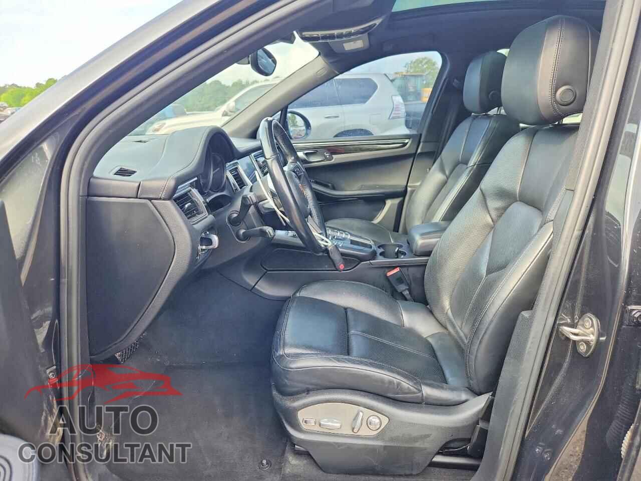 PORSCHE MACAN 2017 - WP1AA2A54HLB00182