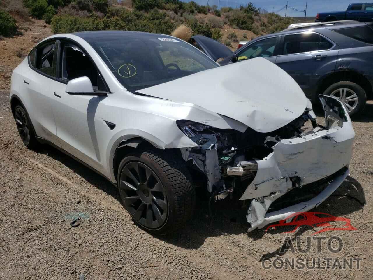 TESLA MODEL Y 2021 - 5YJYGDEE4MF090660