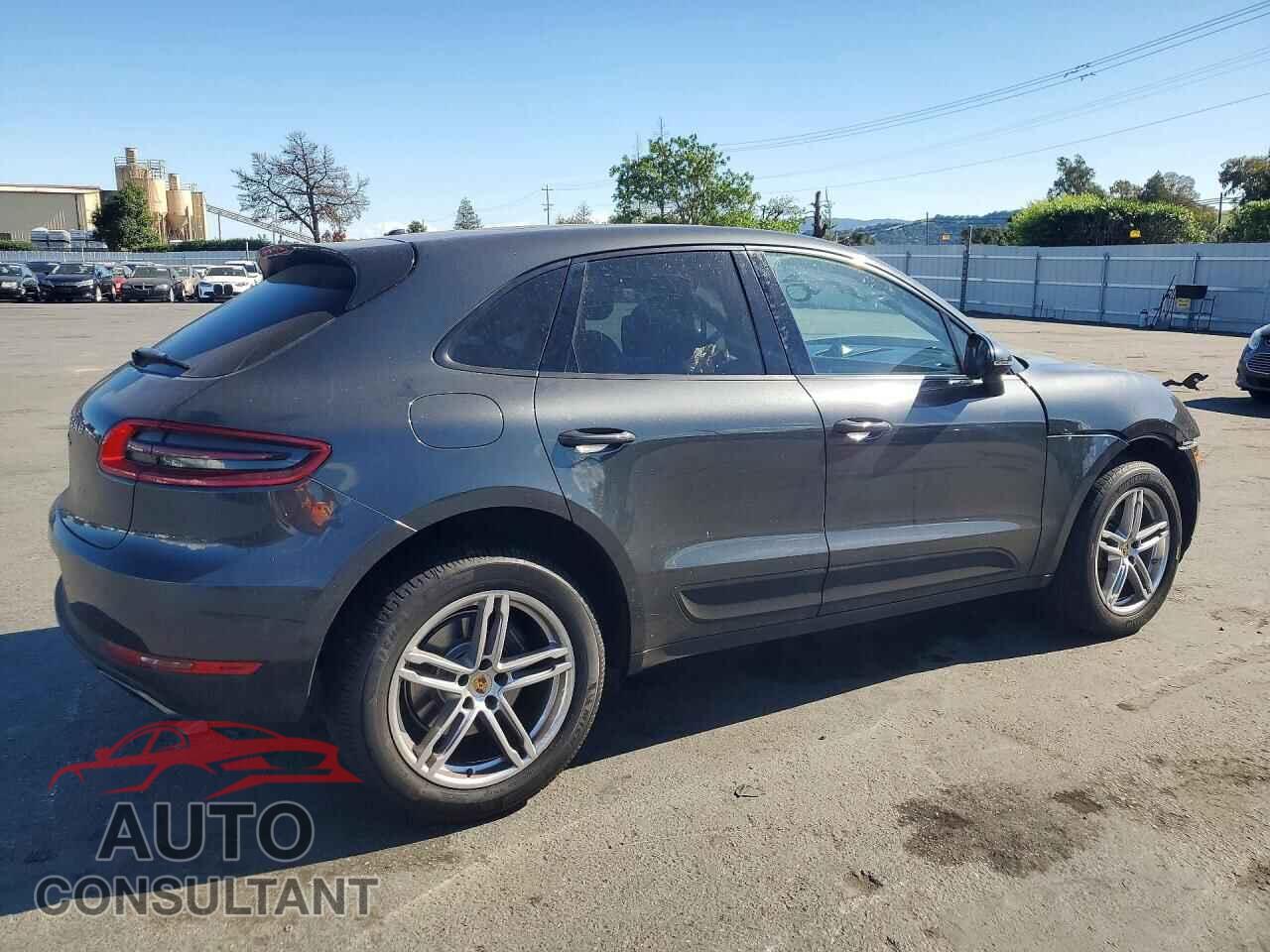 PORSCHE MACAN 2018 - WP1AA2A57JLB00828