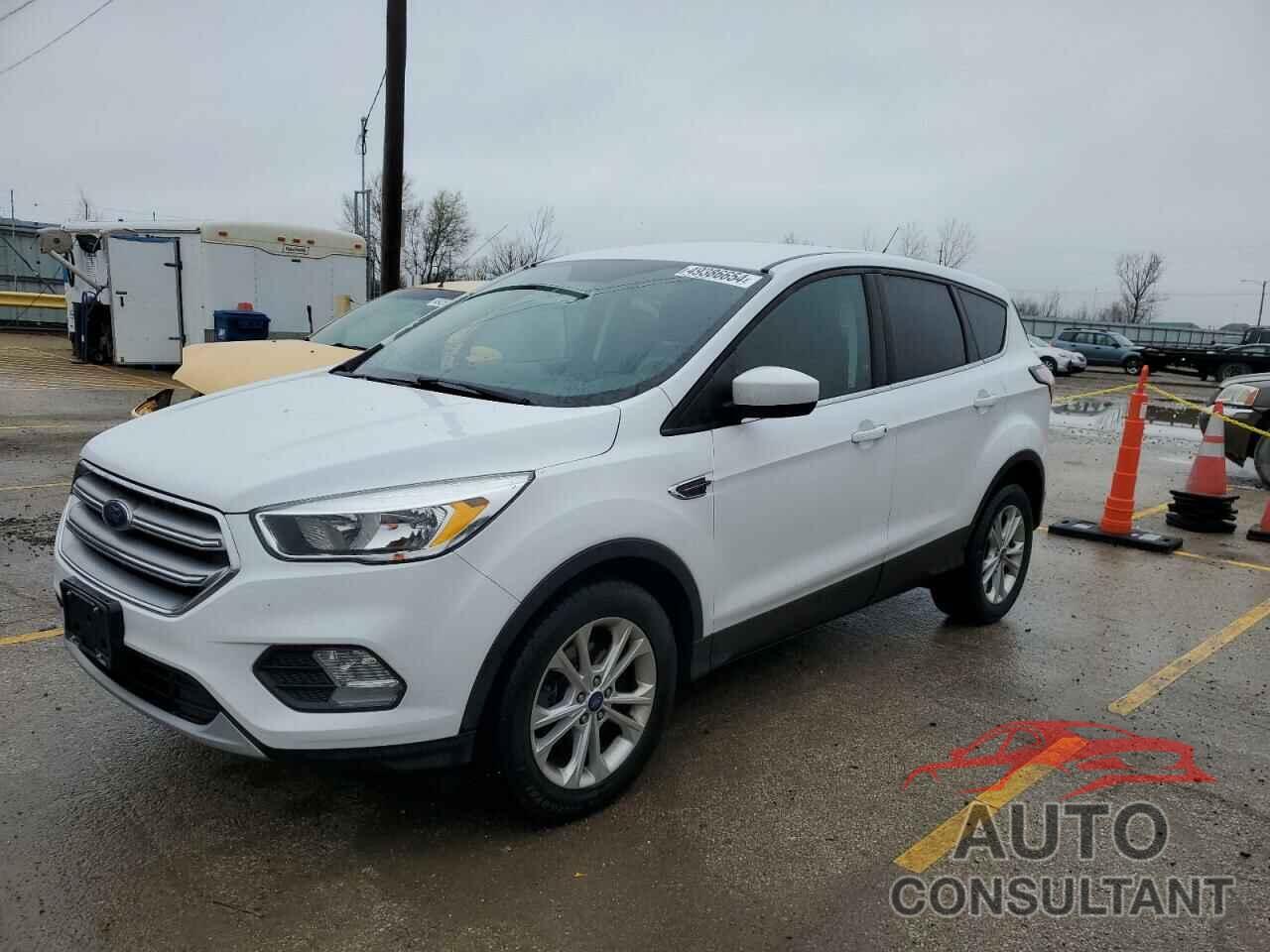 FORD ESCAPE 2017 - 1FMCU0GD9HUB15481