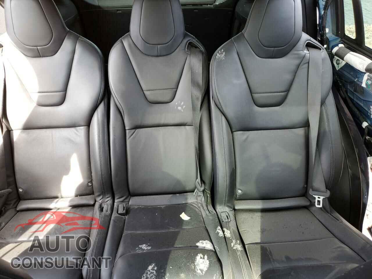 TESLA MODEL X 2016 - 5YJXCAE27GF025513