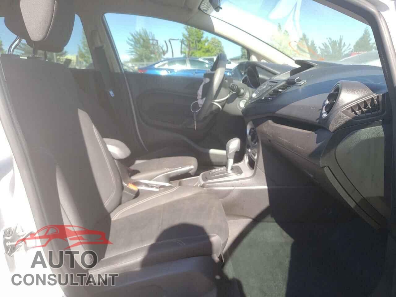FORD FIESTA 2017 - 3FADP4EJ7HM170361