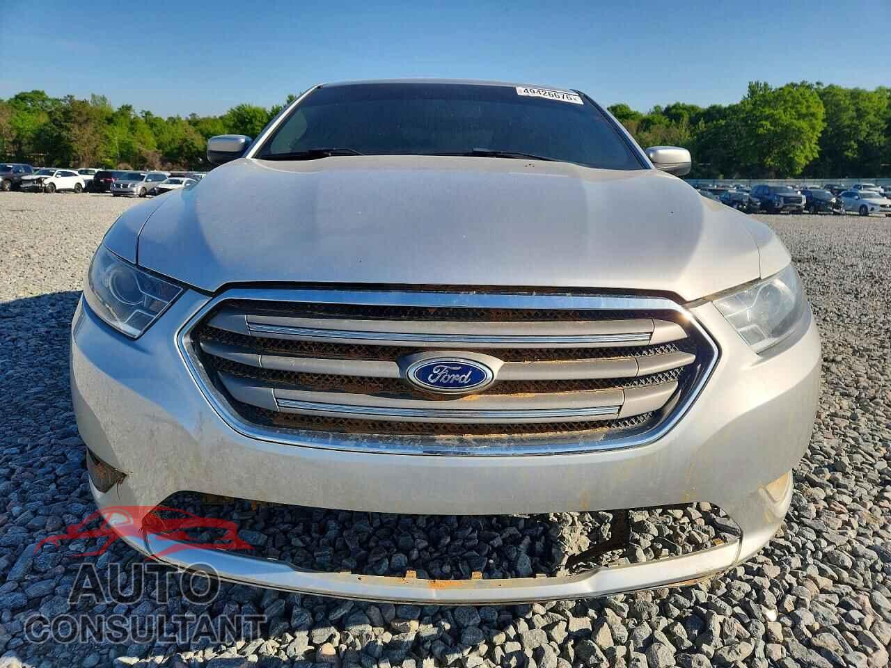 FORD TAURUS 2015 - 1FAHP2H80FG123579