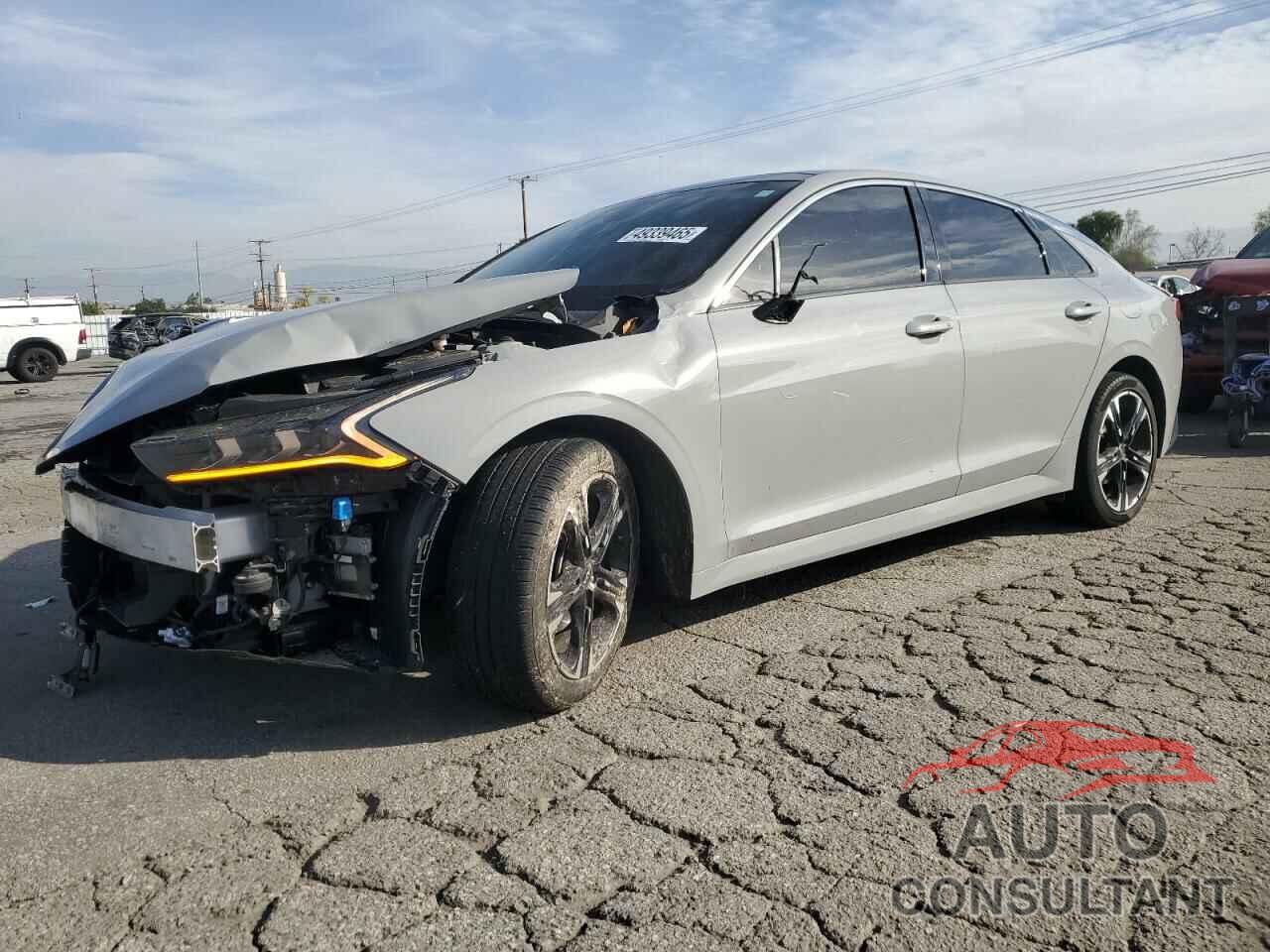 KIA K5 2023 - 5XXG64J25PG207254