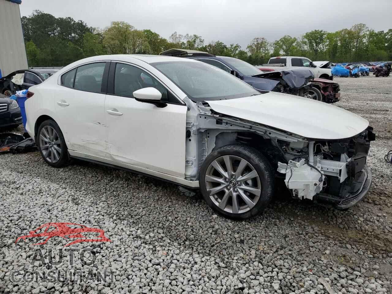 MAZDA 3 2021 - JM1BPACL1M1327670