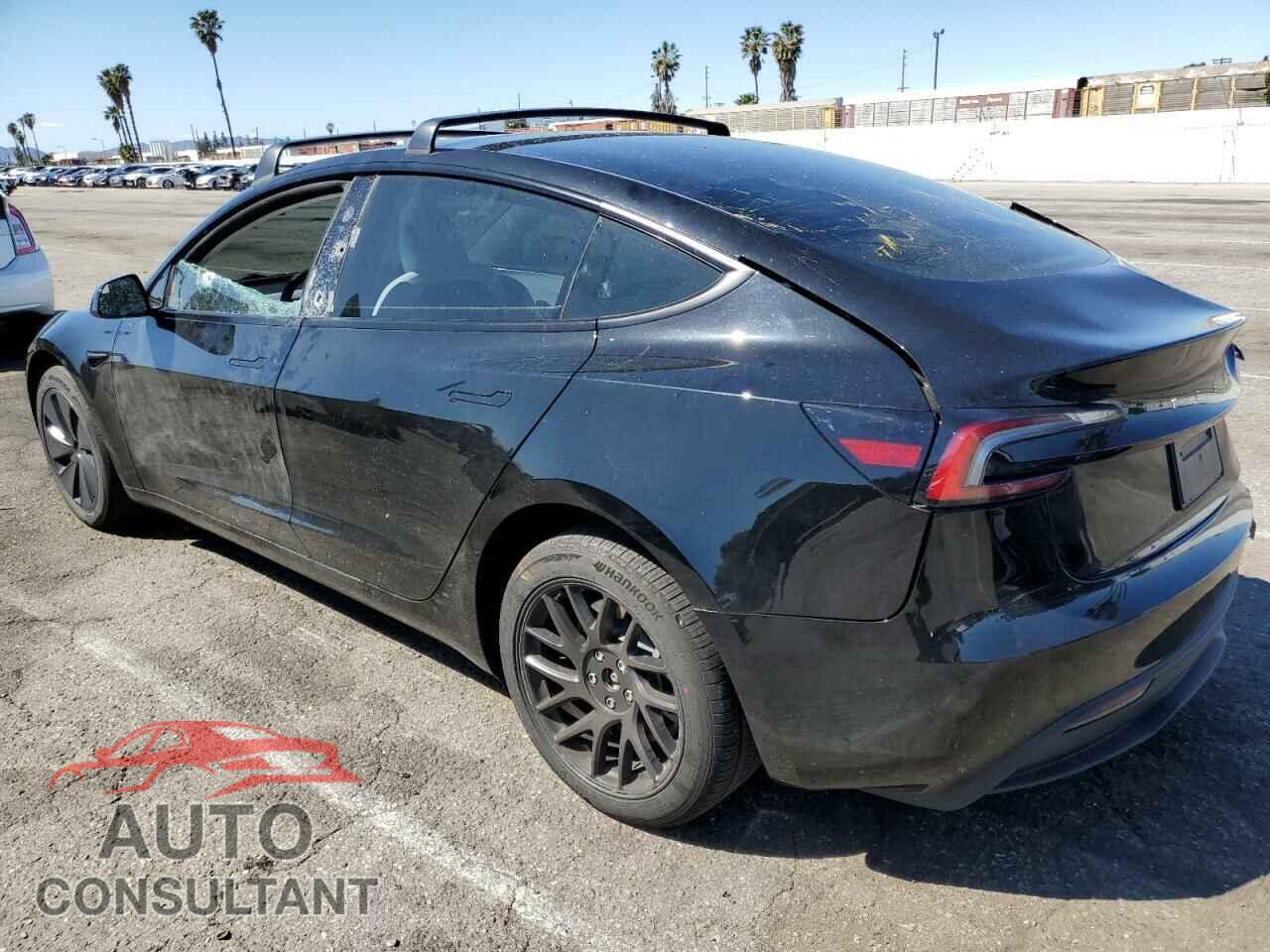 TESLA MODEL 3 2024 - 5YJ3E1EA4RF868930