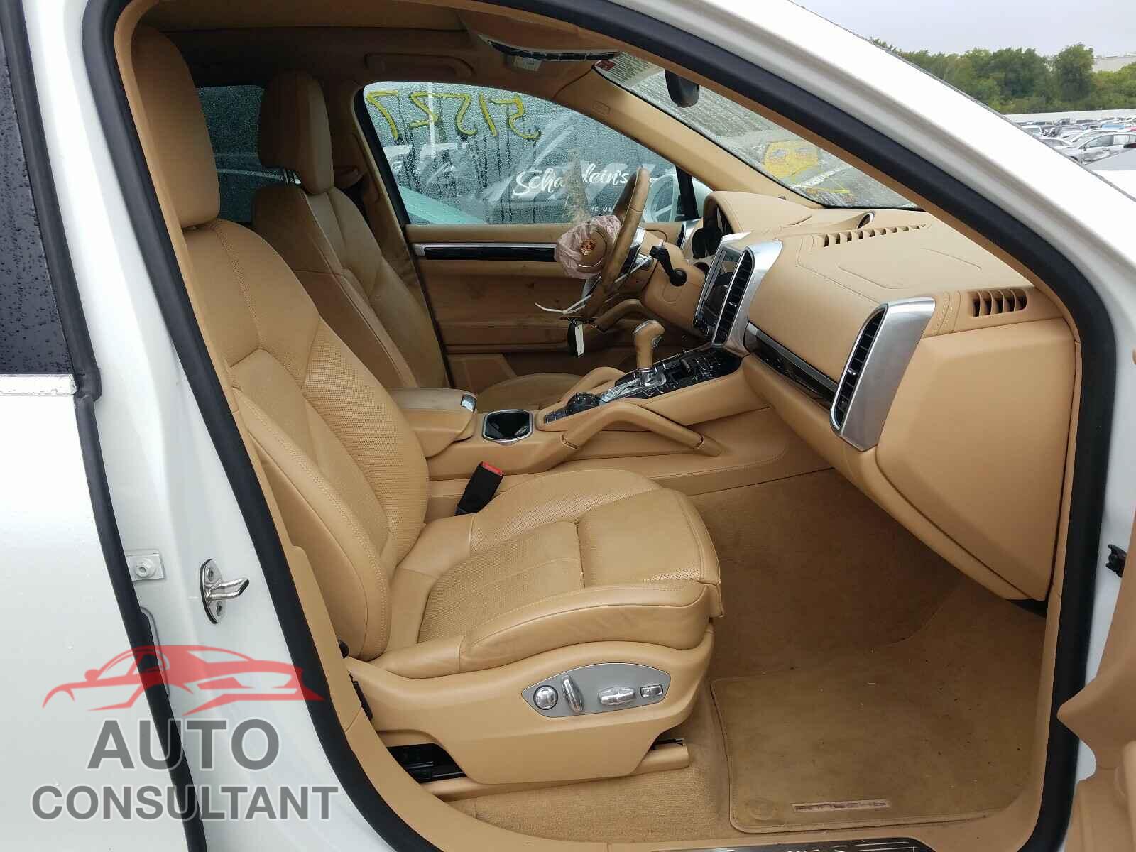 PORSCHE CAYENNE 2017 - WP1AB2A20HLA51937