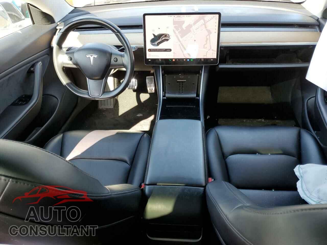 TESLA MODEL 3 2018 - 5YJ3E1EA5JF077570