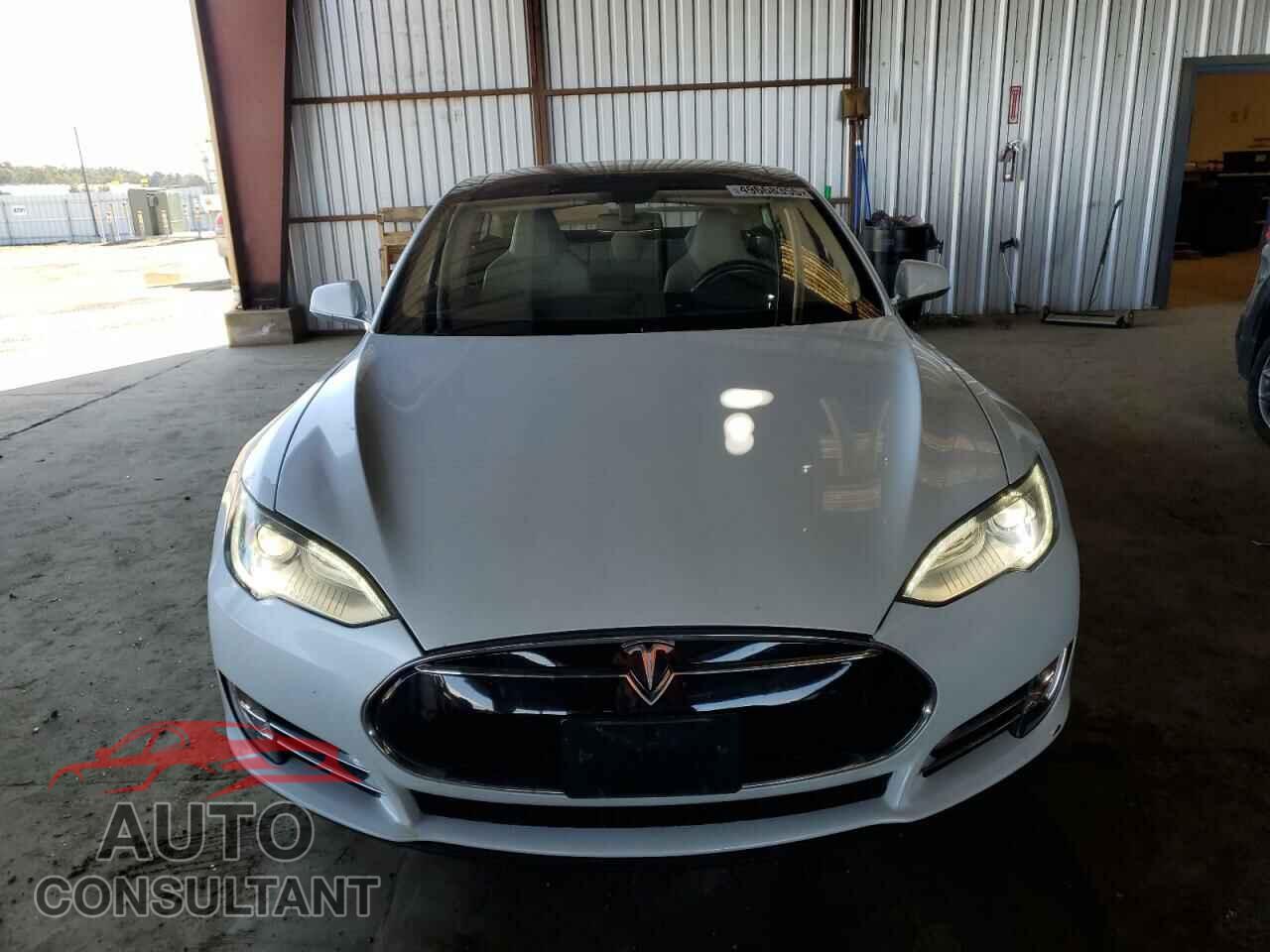 TESLA MODEL S 2013 - 5YJSA1CN0DFP09831