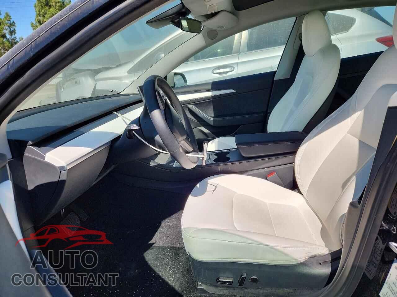 TESLA MODEL 3 2023 - 5YJ3E1EA3PF587702